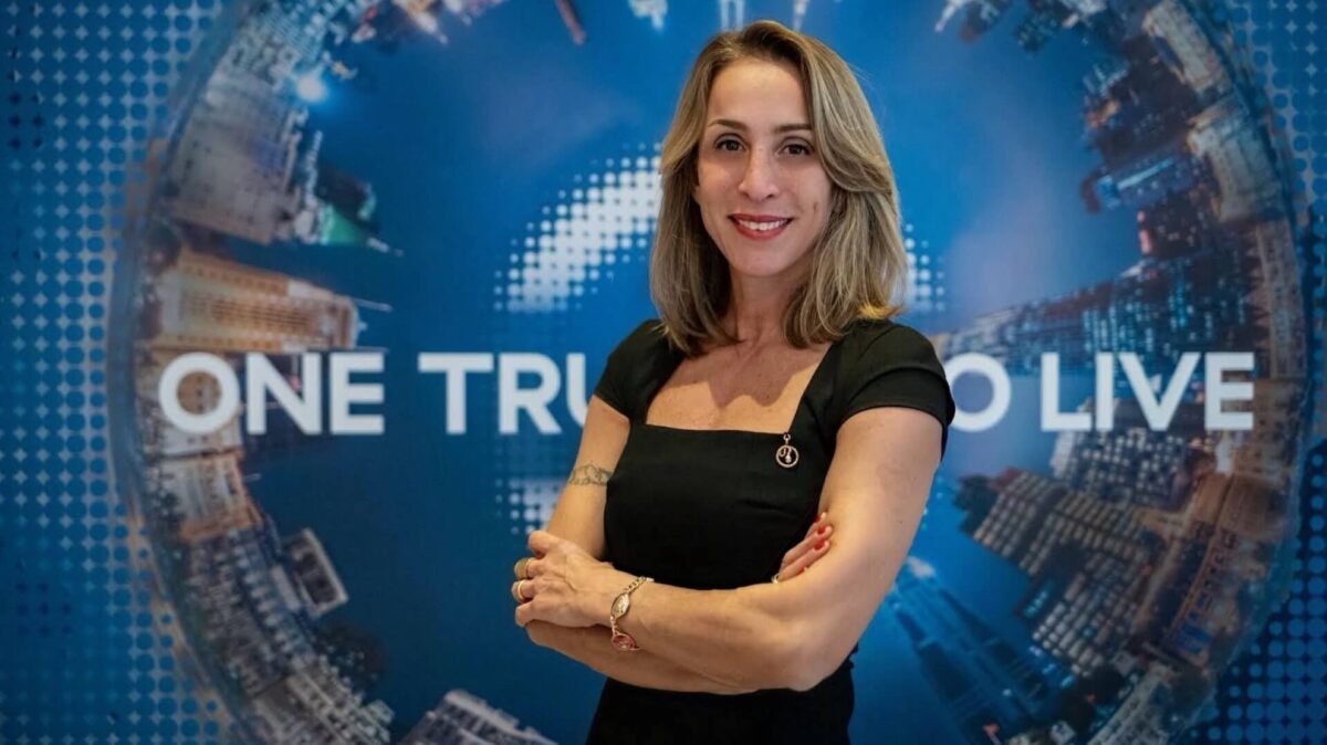 Elena Accardi 1920×1080